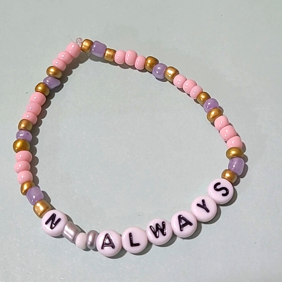 TAYLOR SWIFT BRACELETS - Handmade - Picture 4 of 4